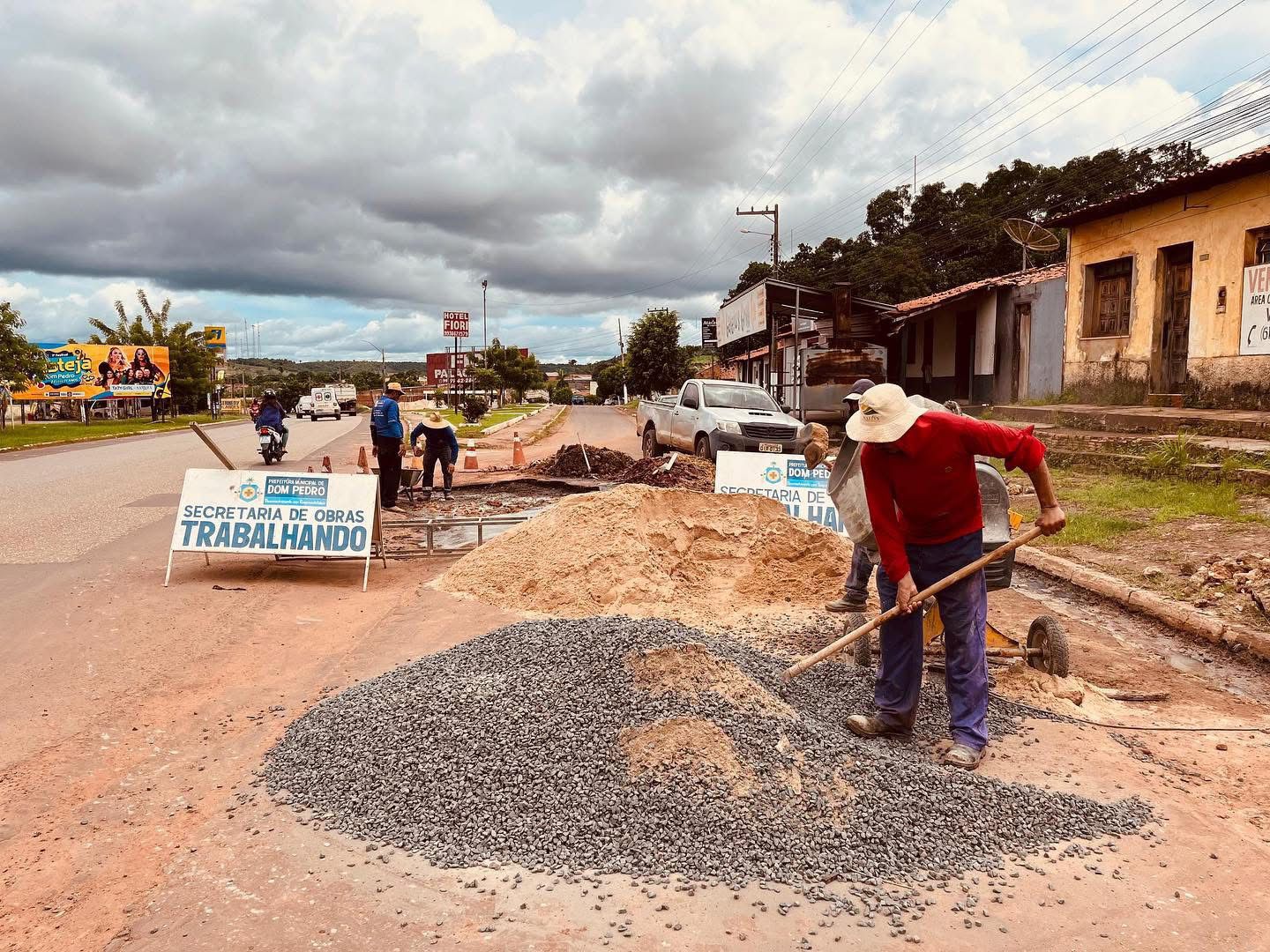 Mais uma melhoria nas ruas de Dom Pedro!