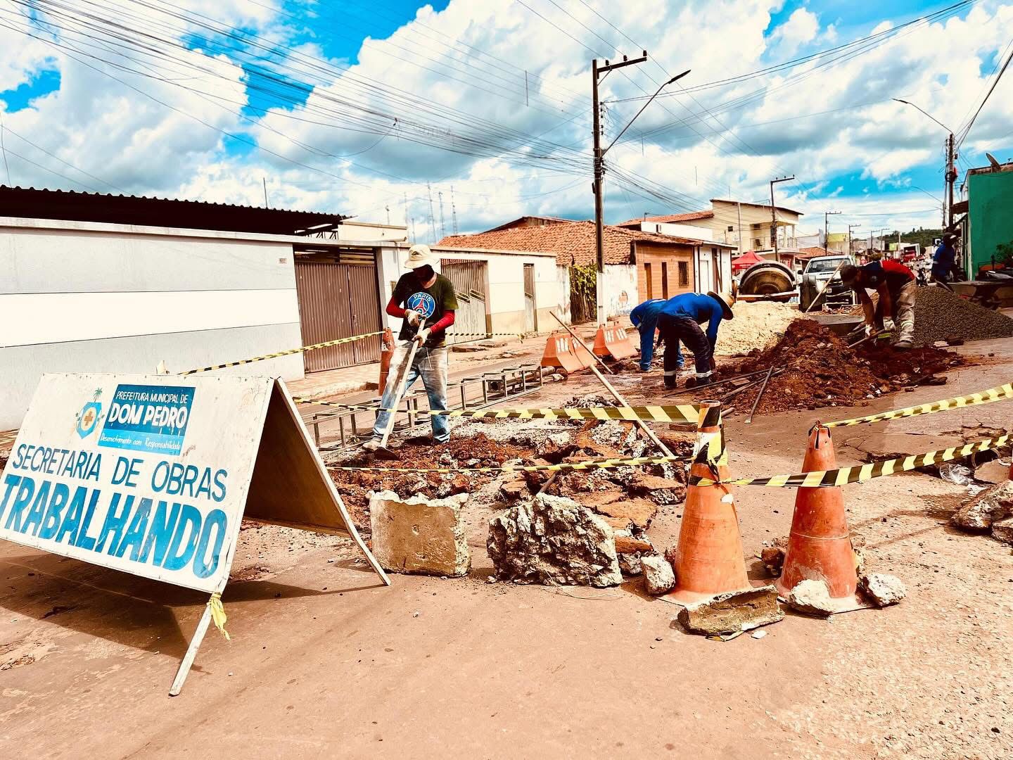 Operação Tapa Buraco na AVENIDA GONÇALVES DIAS. 